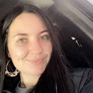 Meet your Posher, Kadi